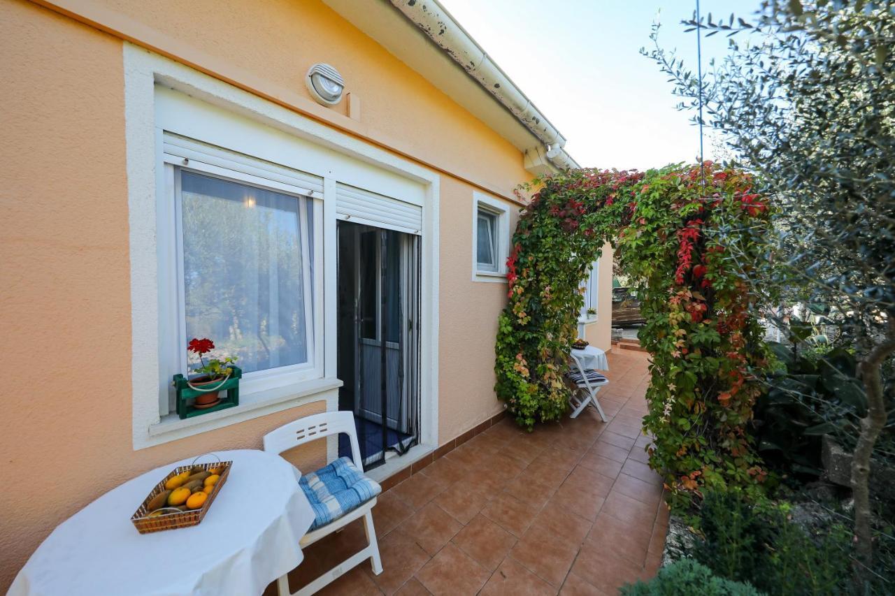 Apartments With A Parking Space Brbinj, Dugi Otok - 8160 Exterior photo
